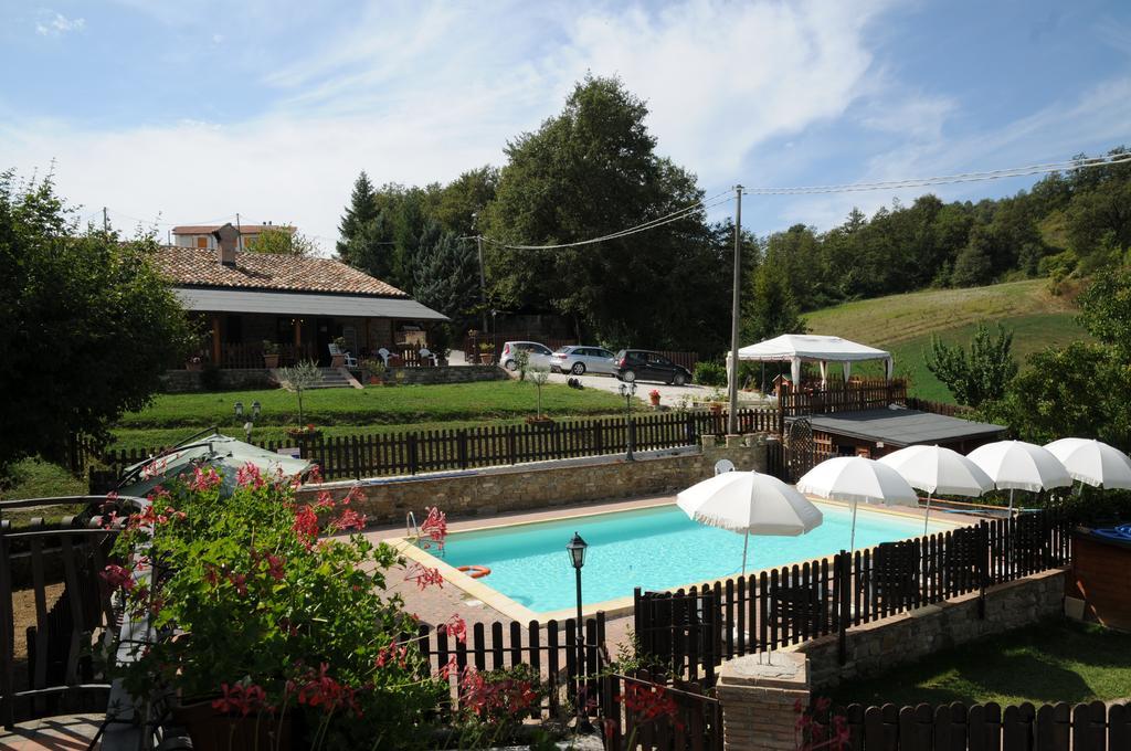 Agriturismo Ponte Di Riocchio Gubbio Værelse billede