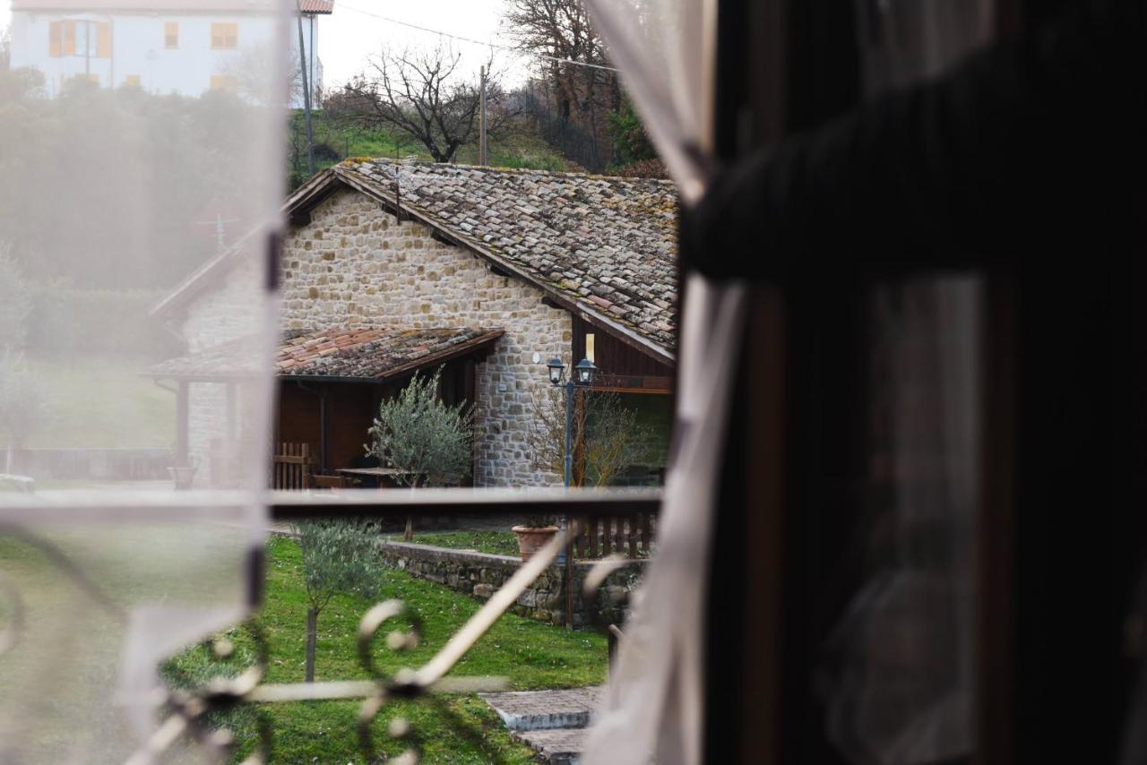 Agriturismo Ponte Di Riocchio Gubbio Eksteriør billede