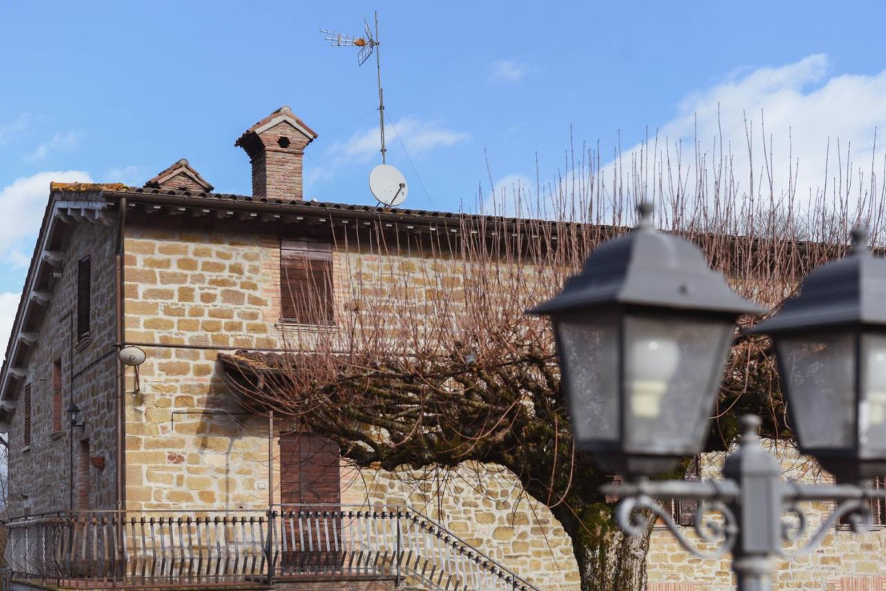 Agriturismo Ponte Di Riocchio Gubbio Eksteriør billede