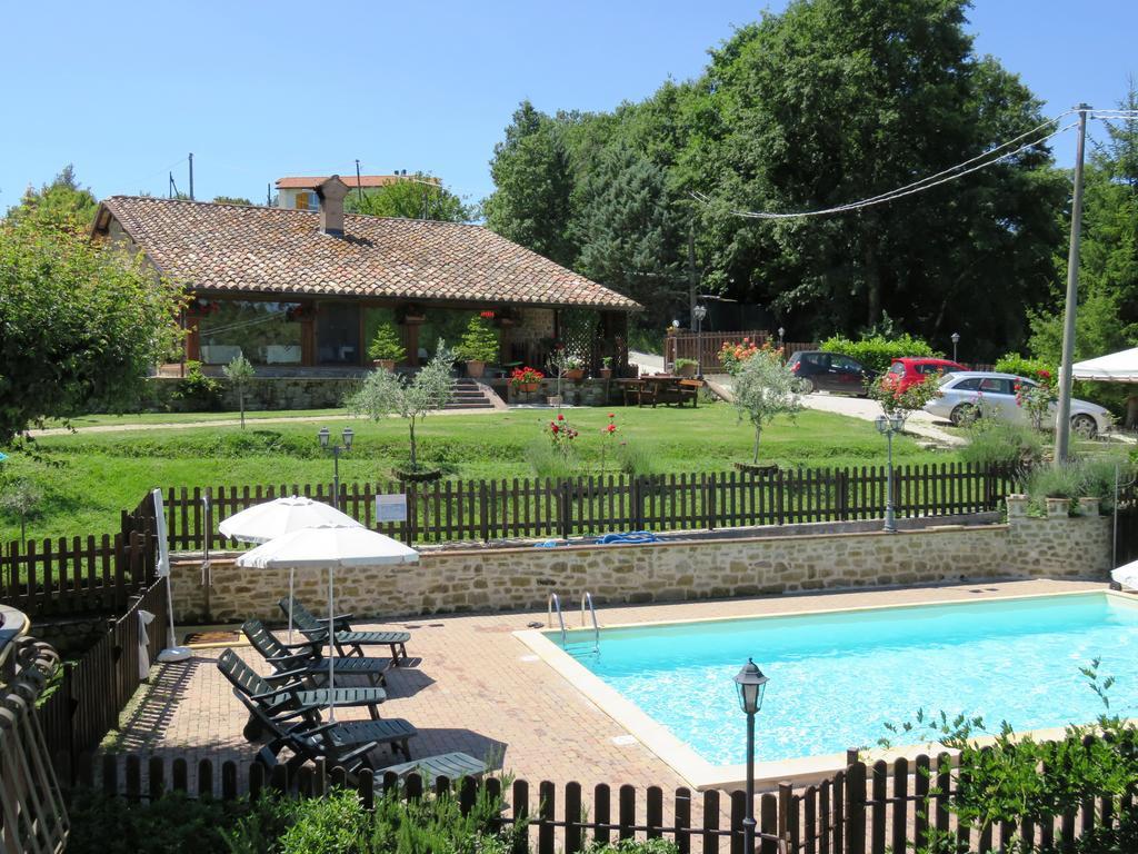 Agriturismo Ponte Di Riocchio Gubbio Eksteriør billede