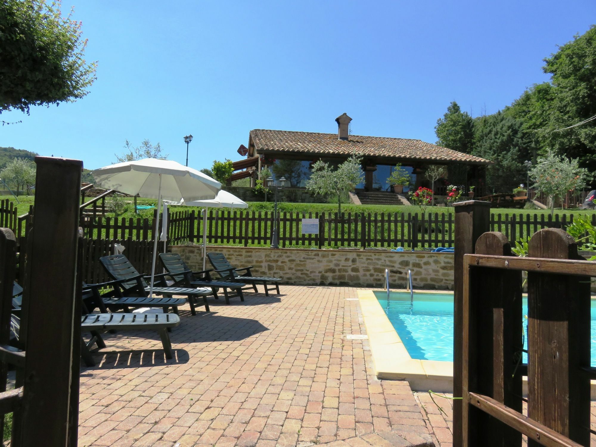 Agriturismo Ponte Di Riocchio Gubbio Eksteriør billede